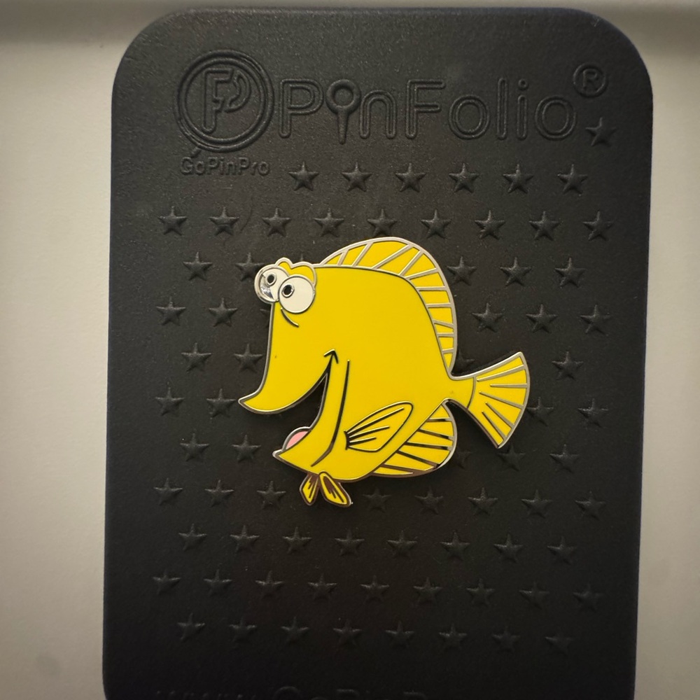 Disney Finding Nemo Pin